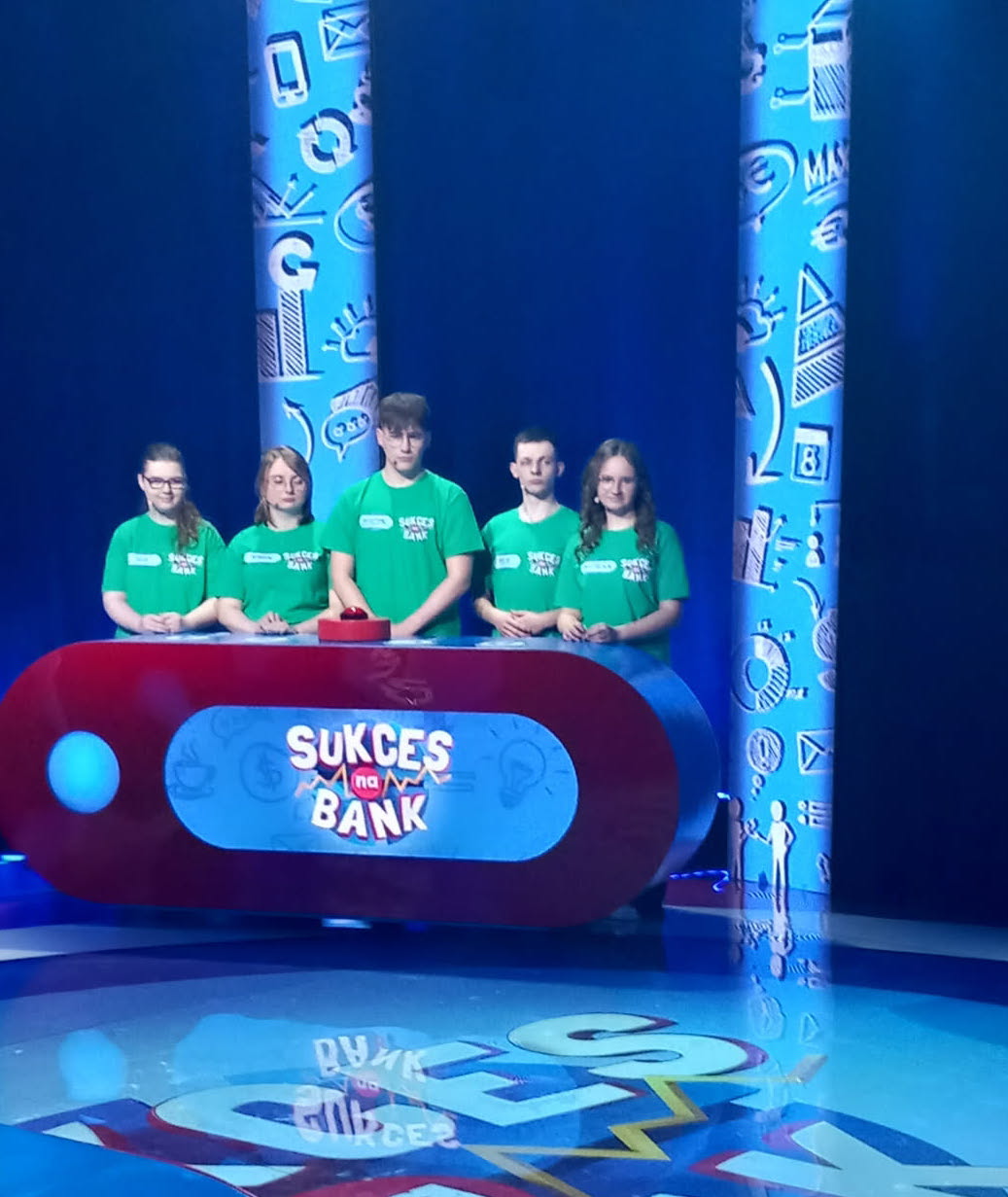 Uczniowie Zespołu Szkół im. Króla Kazimierza Jagiellończyka w Studio TVP Bydgoszcz