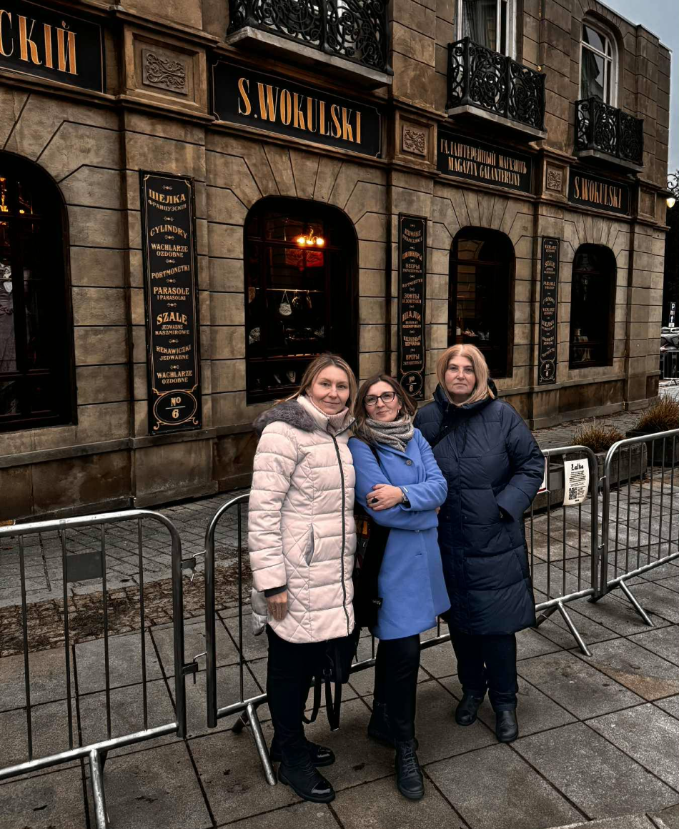 Opiekunowie wyjazdu - Pani Magdalena Kafarska, Pani Anna Korszla-Mazurek i Pani Edyta Kuśmirska