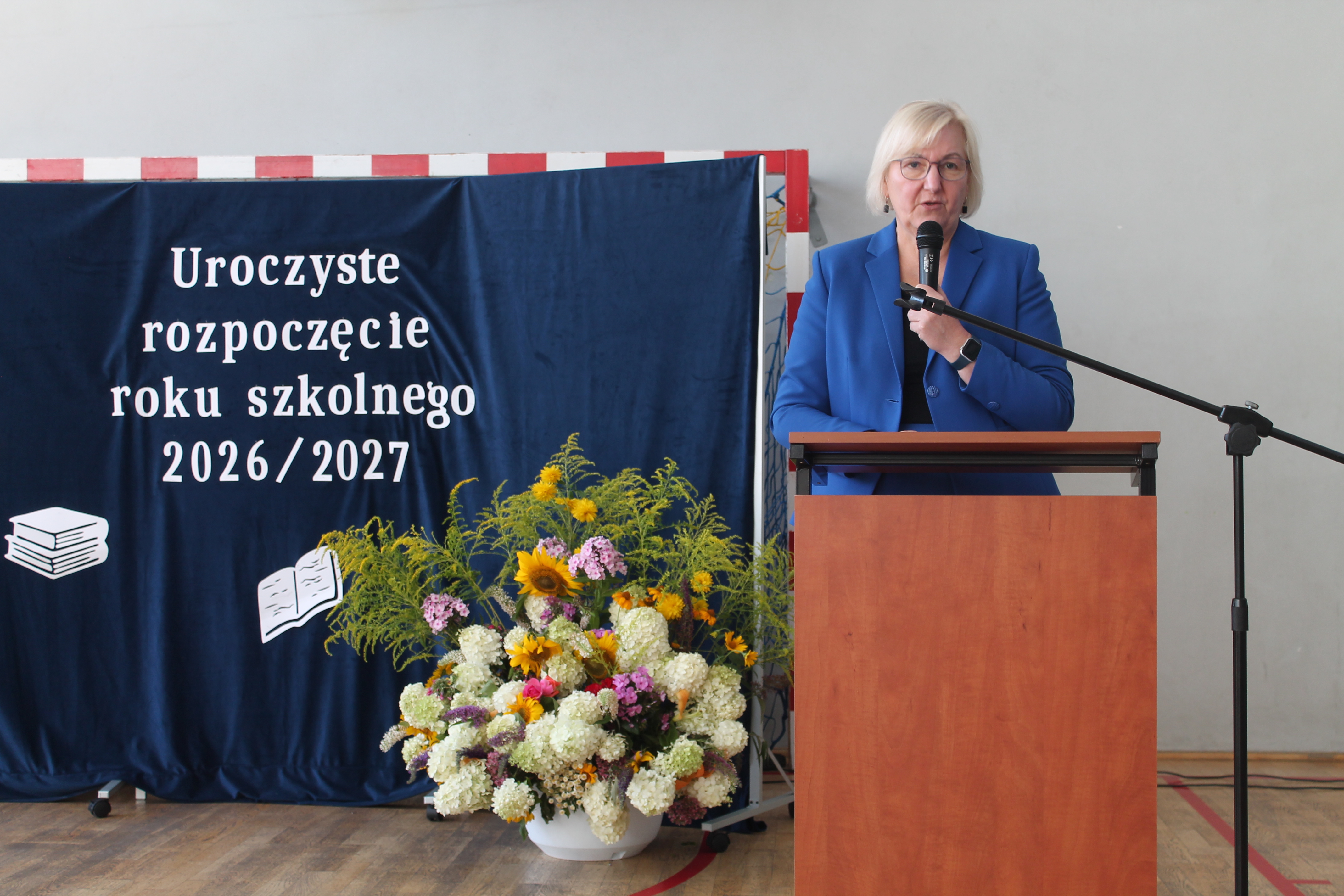 Pani Dyrektor Jolanta Jarawka podczas przemówienia