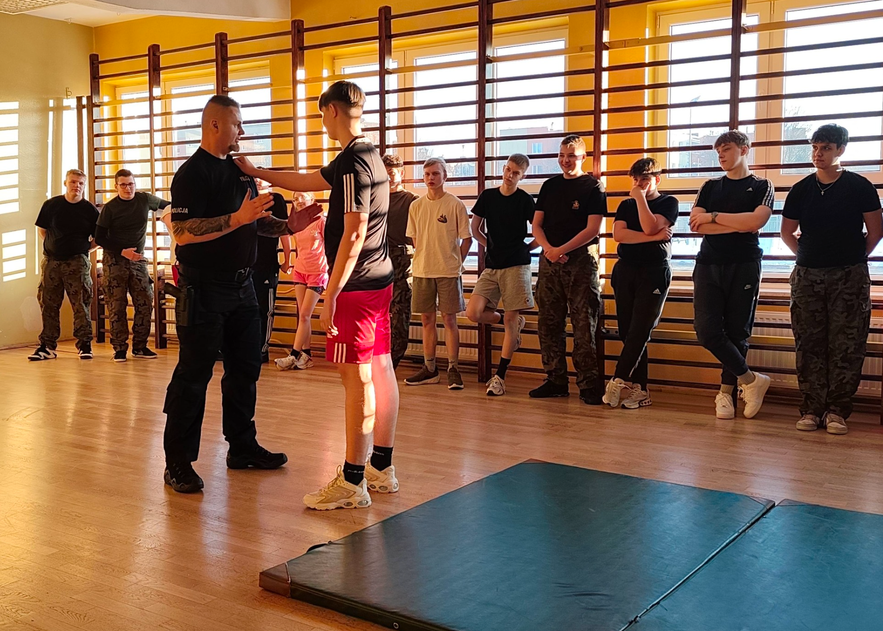 Uczniowie klasy 1TiM podczas szkolenia